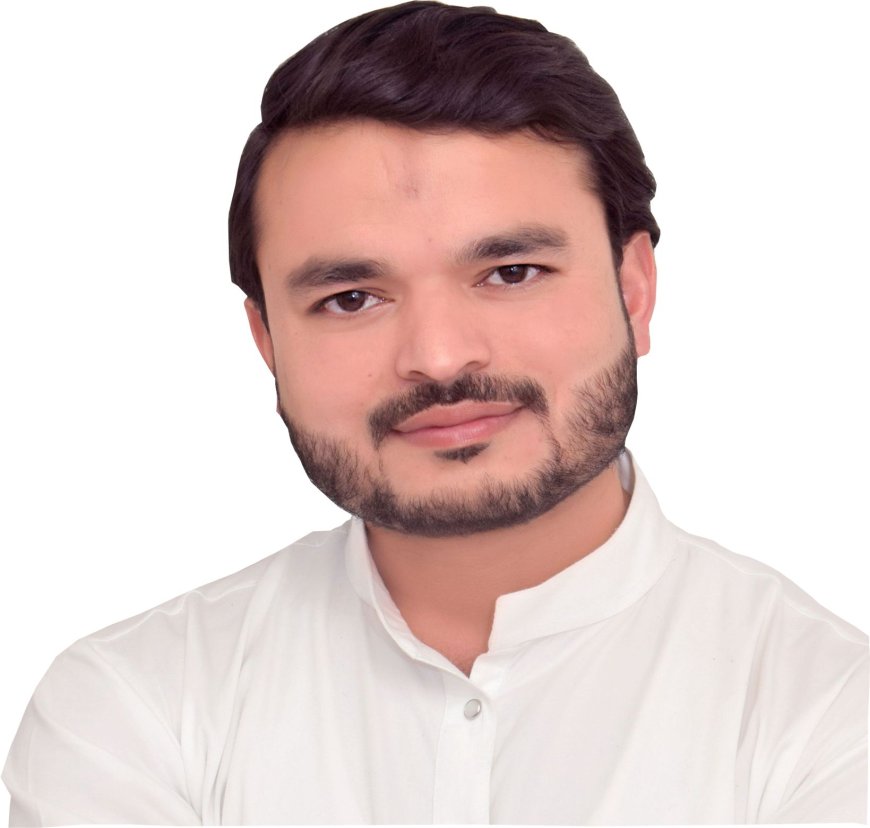 जनसंपर्क अभियान में जुटे आज़ाद समाज पार्टी के कर्मठ, जुझारू, वरिष्ठ नेता एडवोकेट अशरफ जमील