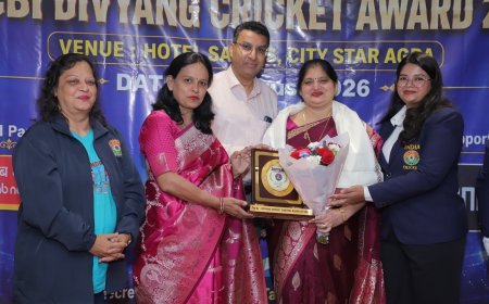 पूर्व मंत्री मीनाक्षी लेखी ने खिलाड़ियों को किया सम्मानित, दिए डिनर सेट और डी 9 स्पोर्ट्स शूज