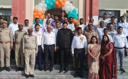 तहसील सरोजनी नगर लखनऊ में धूमधाम से मनाया गया स्वतंत्रता दिवस समारोह ।‌‌।      