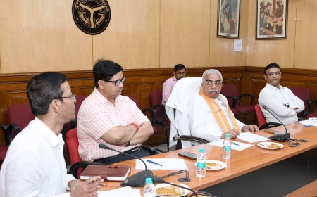 उत्तर प्रदेश सरकार ने सरकारी संस्थानों में स्थानीय हथकरघा उत्पादों की खरीद को बढ़ावा देने का निर्णय लिया है।