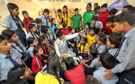 छात्र मॉनिटर्स से चेयरमैन ने किया सीधा संवाद